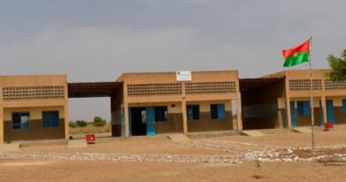 Burkina: le nombre d’ écoles fermées est en baisse