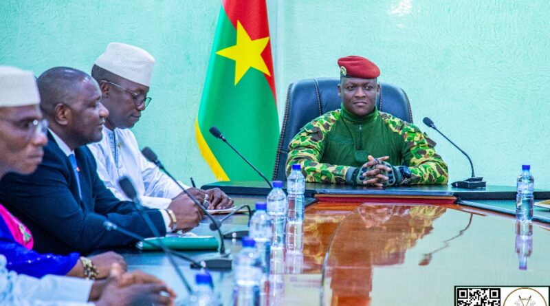 Coopération parlementaire : le Président Traoré échange avec le chef du parlement malien