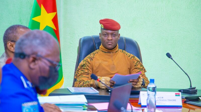 changement des armoiries du Burkina 2024