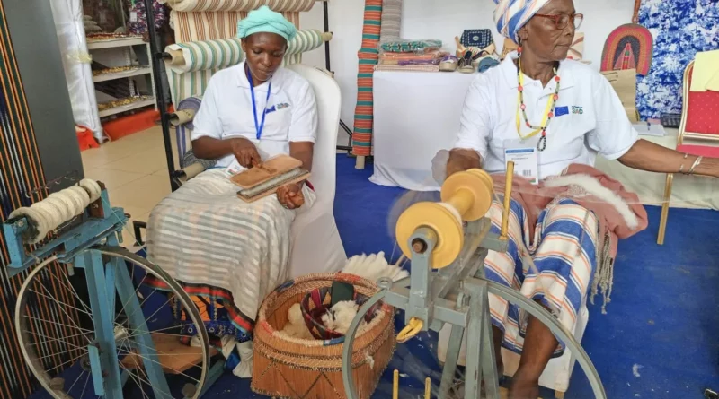 Solange Lankoandé, fileuse du CABES GIE.