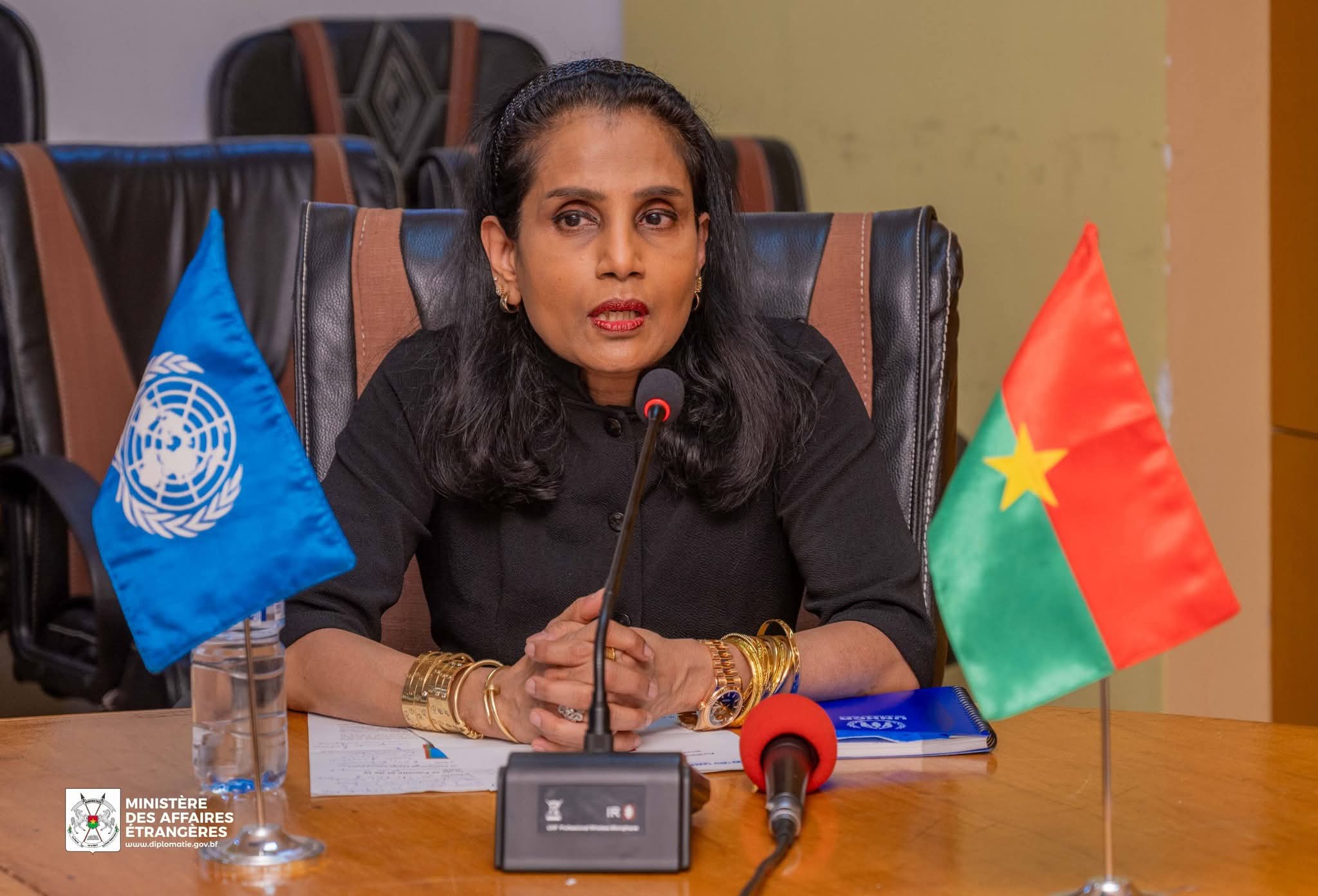 Madame Ruvendrini MENIKDIWELA, Assistante du Haut-Commissaire, chargée de la protection. 