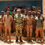 Le Chef d’État-major général des armées (CEMGA), le Général de division Moussa Diallo et les forces combattantes de la région du Nakambé.